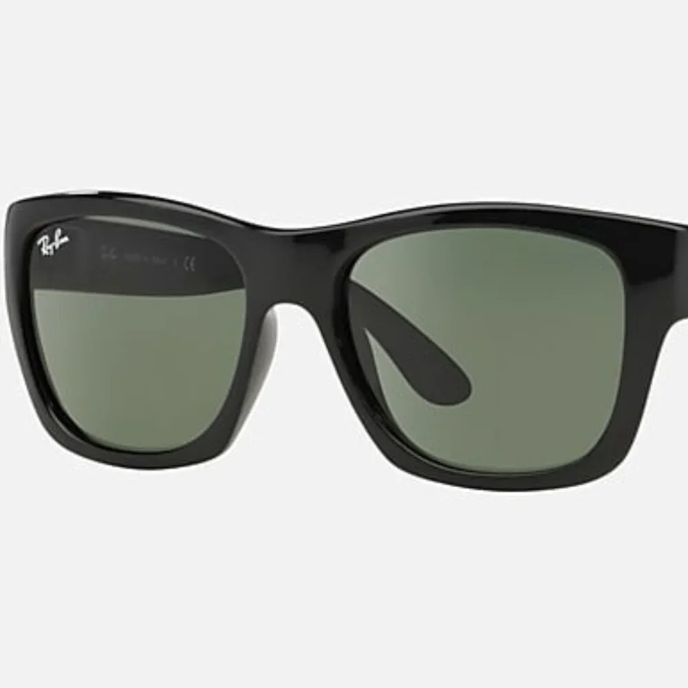NEW RAY-BAN RB4194 – Polished Black Frame, G-15 Green Lenses (NWT